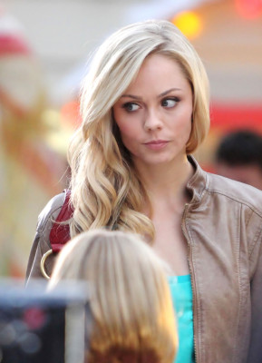 Laura Vandervoort pic #517579