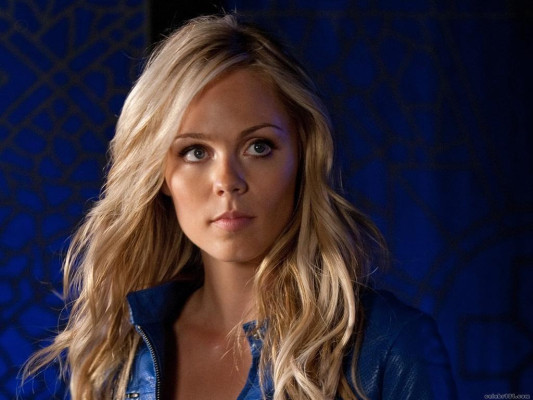 Laura Vandervoort pic #631109