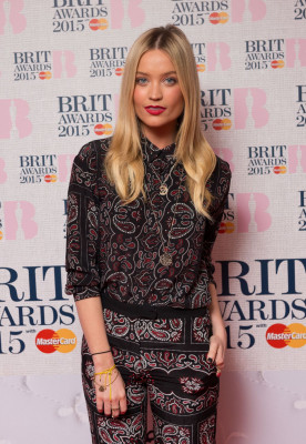 Laura Whitmore pic #922871