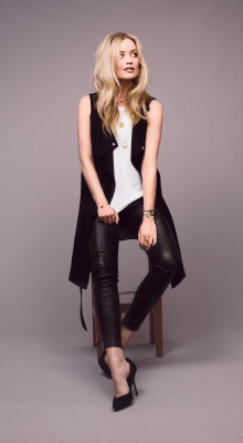 Laura Whitmore pic #916913