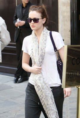 Leighton Meester pic #380025