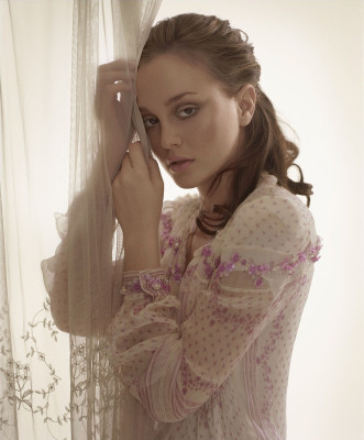Leighton Meester pic #310285