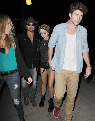 photo 4 in Liam Hemsworth gallery [id529831] 2012-09-08 00:00:00