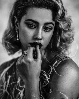 Lili Reinhart pic #1091003