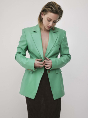 photo 29 in Lili Reinhart gallery [id1308501] 2022-08-20 00:00:00