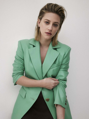 photo 28 in Lili Reinhart gallery [id1308502] 2022-08-20 00:00:00