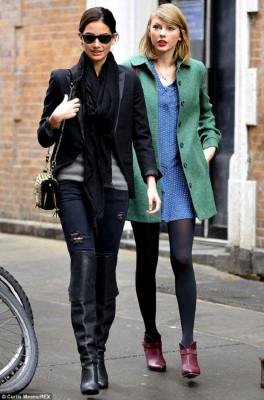 Lily Aldridge pic #740106