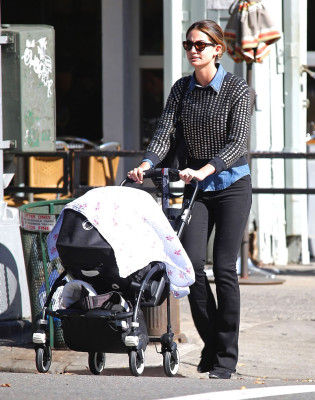 Lily Aldridge pic #547095