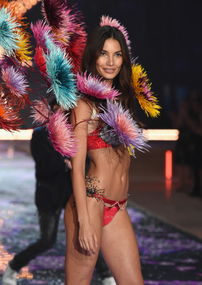Lily Aldridge pic #812225