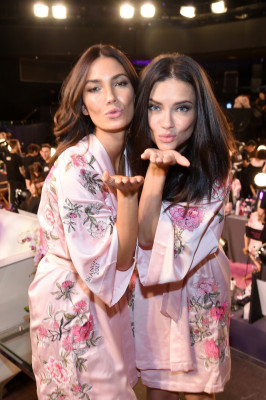 Lily Aldridge pic #981490