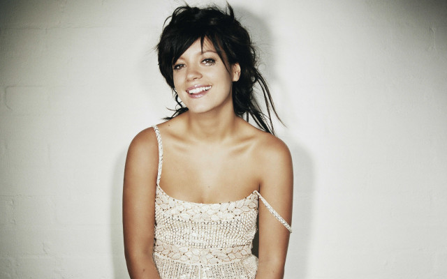 photo 9 in Lily Allen gallery [id185538] 2009-09-30 00:00:00