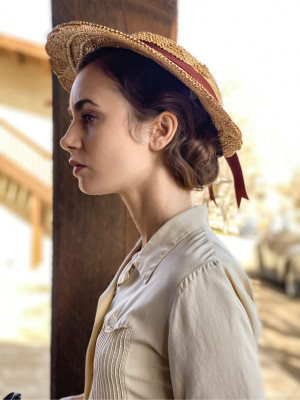 Lily Collins pic #1247688