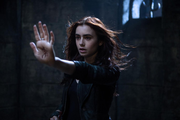 photo 9 in Lily Collins gallery [id636417] 2013-10-04 00:00:00