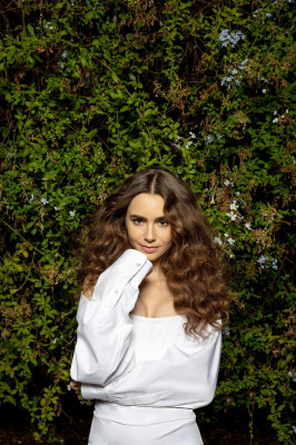 Lily Collins pic #1242631
