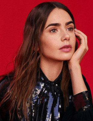 Lily Collins pic #1290977