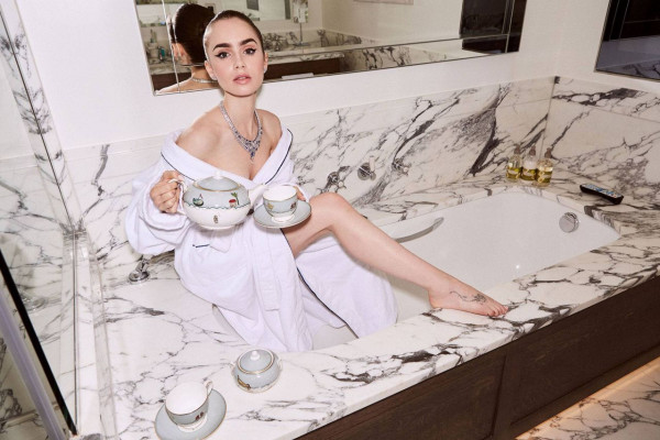 Lily Collins pic #1145815
