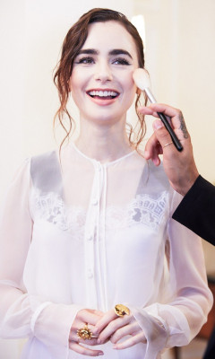 Lily Collins pic #968074