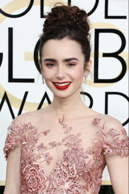 Lily Collins pic #901545