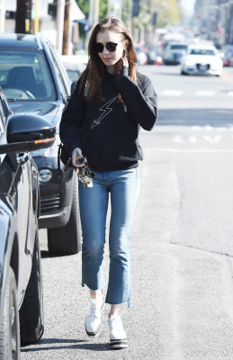 Lily Collins pic #1032053