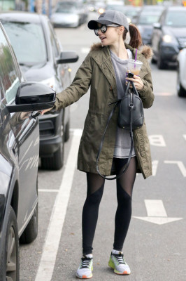 Lily Collins pic #901003