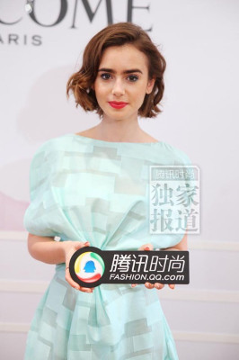 Lily Collins pic #751623
