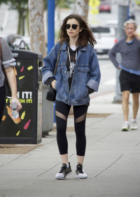 Lily Collins pic #932134