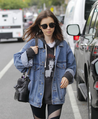 Lily Collins pic #932127