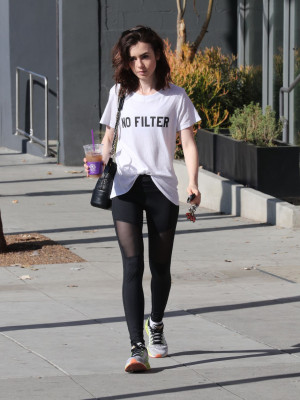 Lily Collins pic #916044
