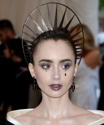 Lily Collins pic #1035226
