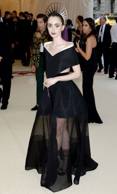 Lily Collins pic #1035224