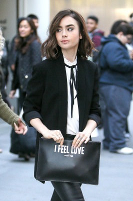 Lily Collins pic #890341
