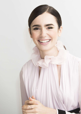 Lily Collins pic #884276