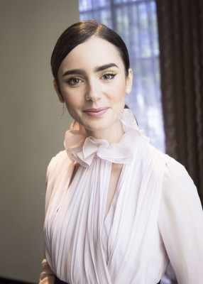 Lily Collins pic #884277