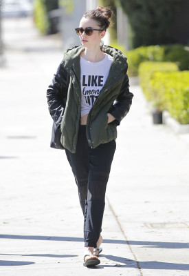 Lily Collins pic #919966