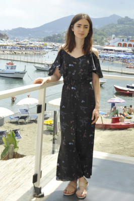Lily Collins pic #950340