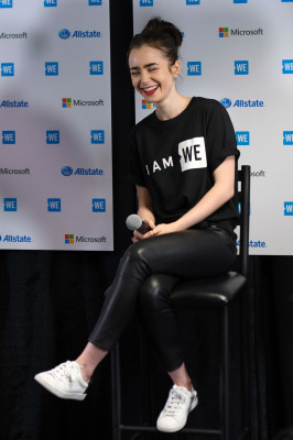 Lily Collins pic #926966