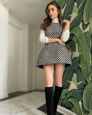 Lily Collins pic #1246095