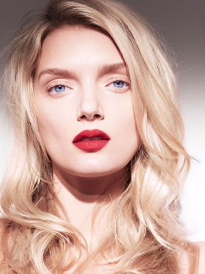 Lily Donaldson pic #823837