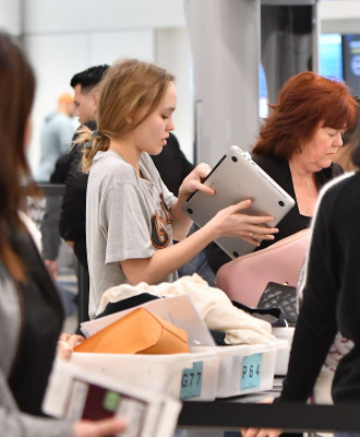 Lily-Rose Melody Depp pic #1011086