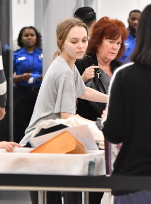 Lily-Rose Melody Depp pic #1011114