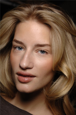 Linda Vojtova pic #154578