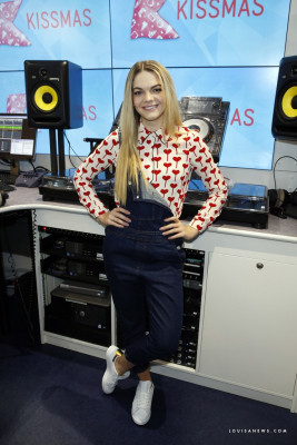 Louisa Johnson pic #950611