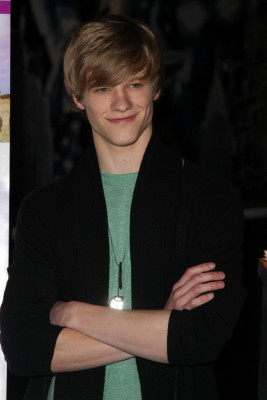 Lucas Till pic #432950