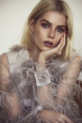 Lucy Boynton pic #1086407