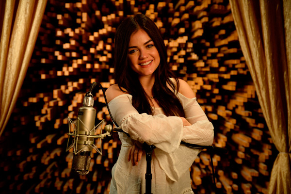 Lucy Hale pic #803149