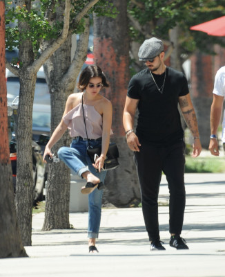 Lucy Hale pic #1057749