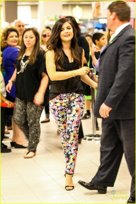 Lucy Hale pic #625546