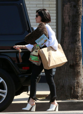 Lucy Hale pic #923863
