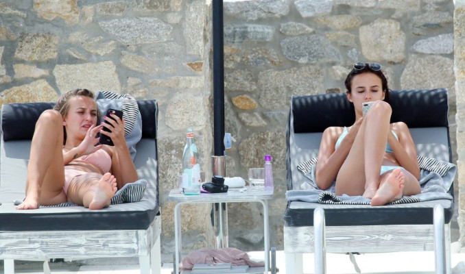 Lucy Watson pic #1047463