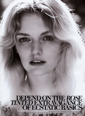 Lydia Hearst pic #325700